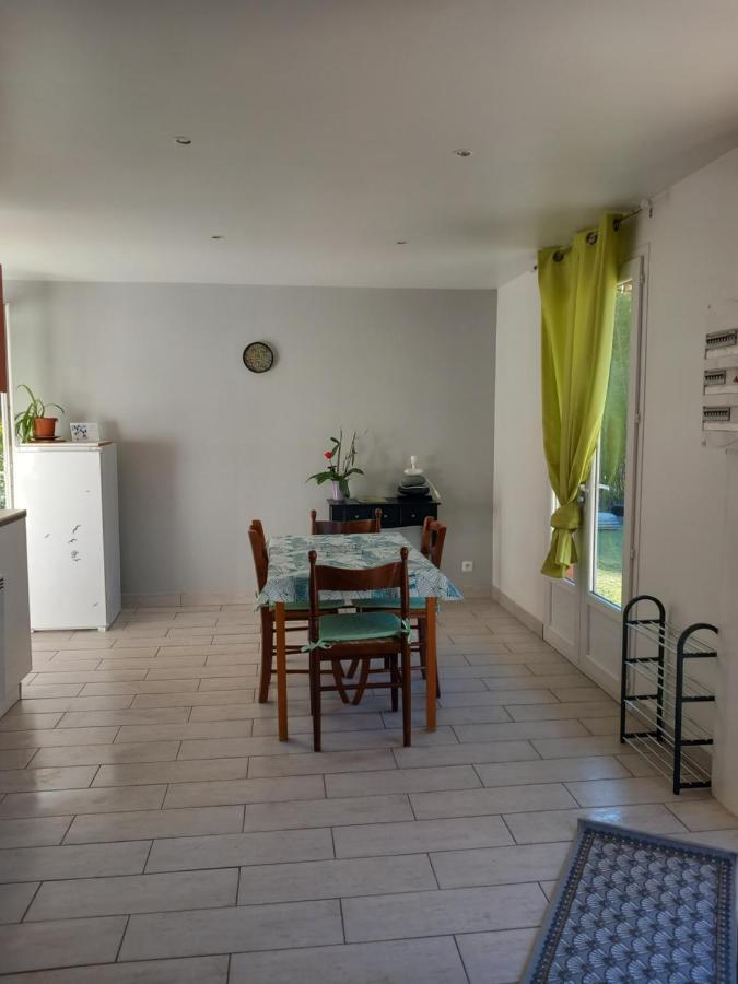 Petit Chalet En Bois Reynès Extérieur photo