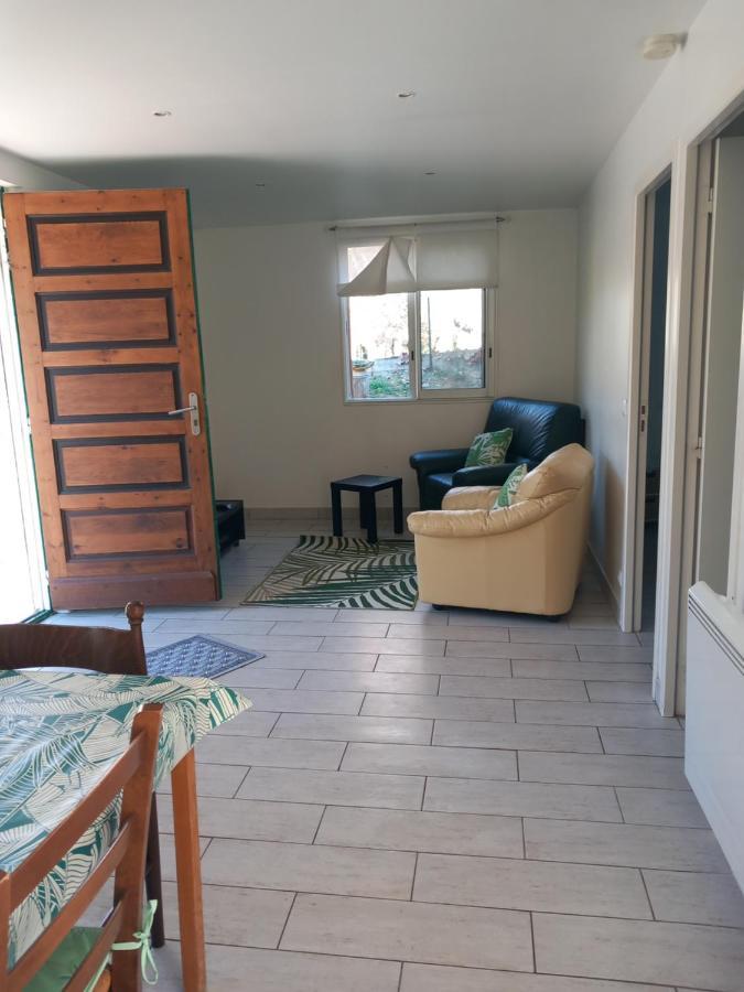 Petit Chalet En Bois Reynès Extérieur photo